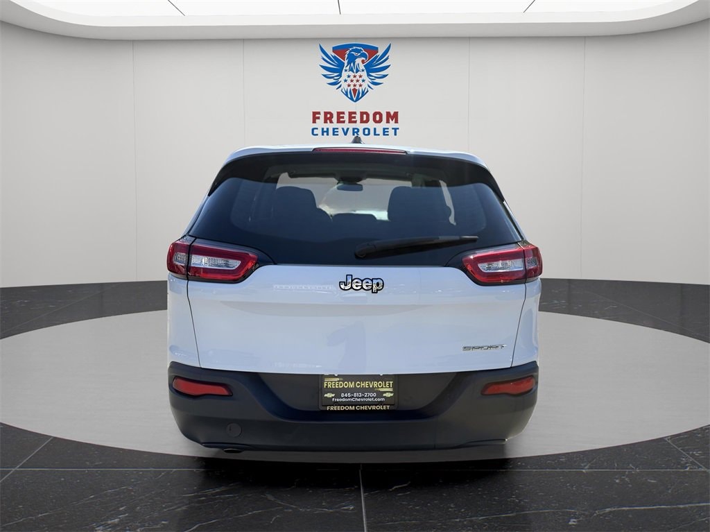 Used 2017 Jeep Cherokee Sport