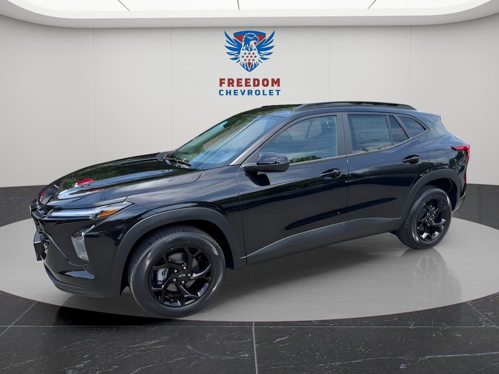 2026 Chevrolet Trax LT - Photo 2