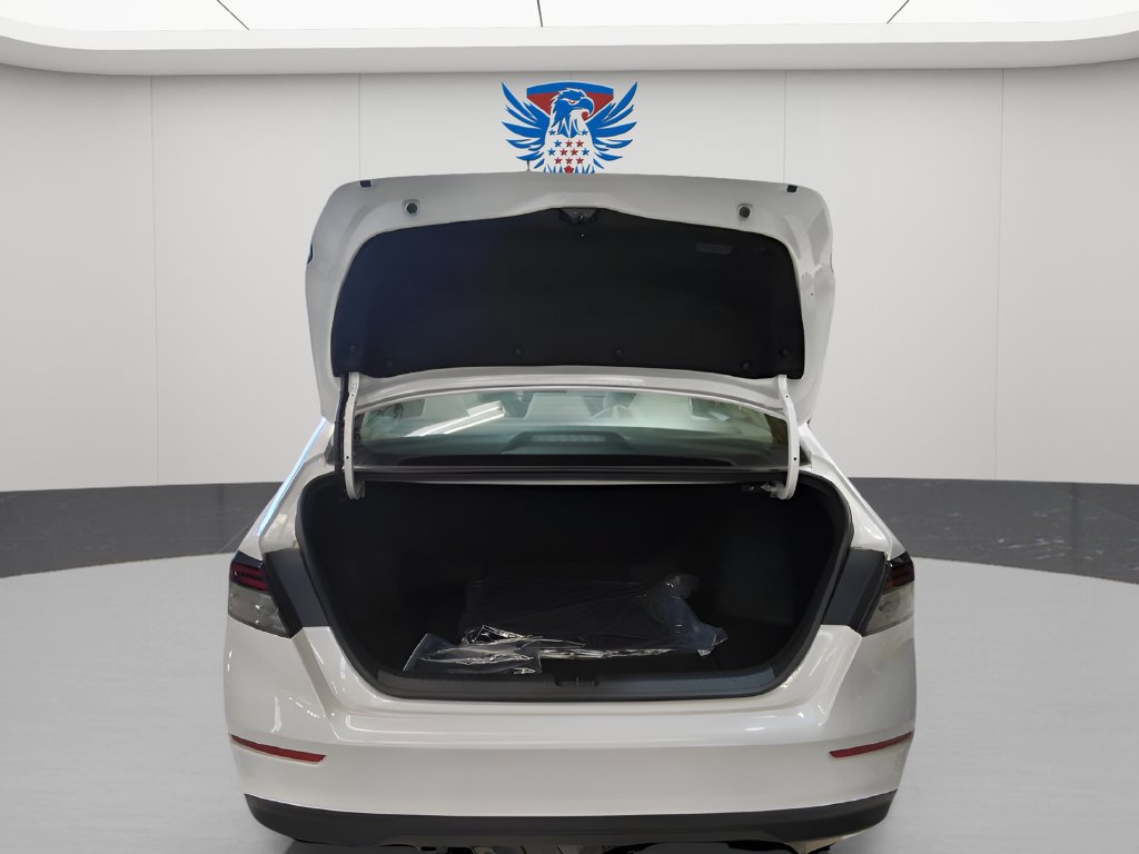 2025 Honda Accord LX - Photo 9