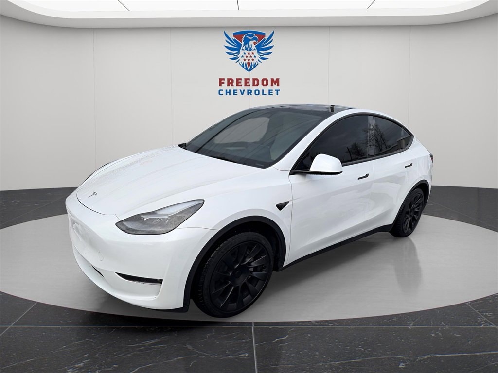 Used 2024 Tesla Model Y Long Range with VIN 7SAYGAEE2RF059299 for sale in Northfield, Minnesota