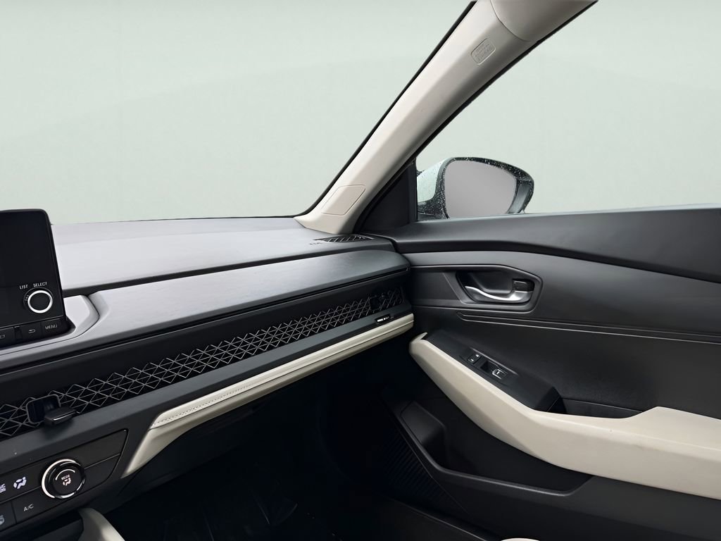 2025 Honda Accord LX - Photo 24