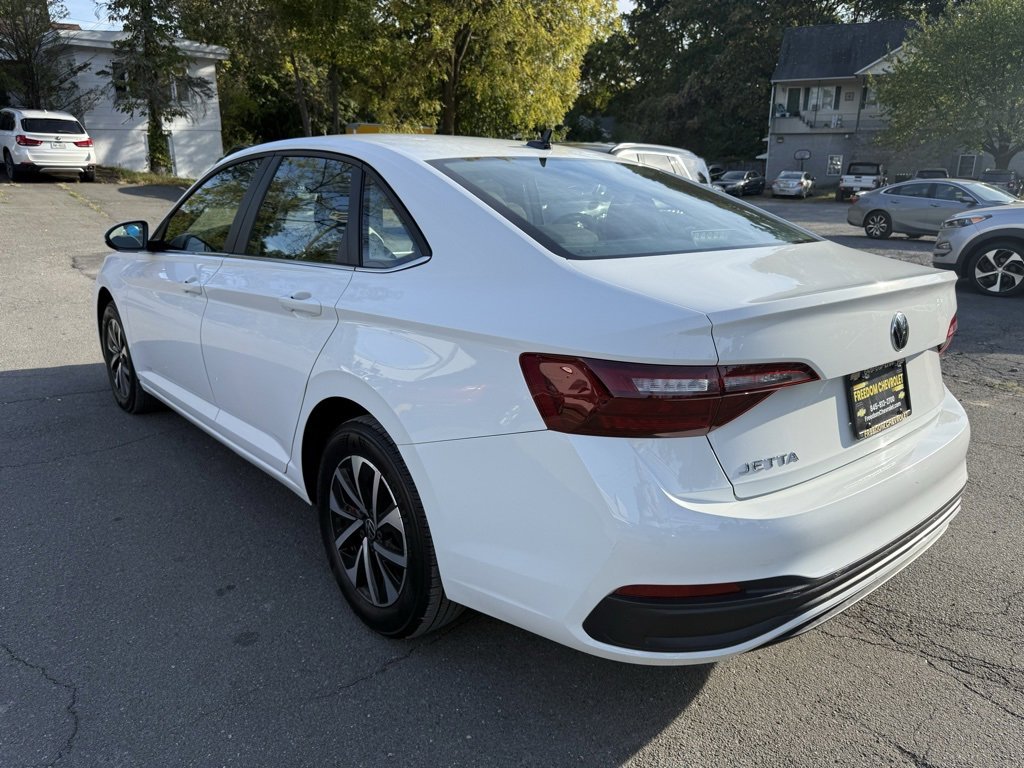 2024 Volkswagen Jetta S photo 3