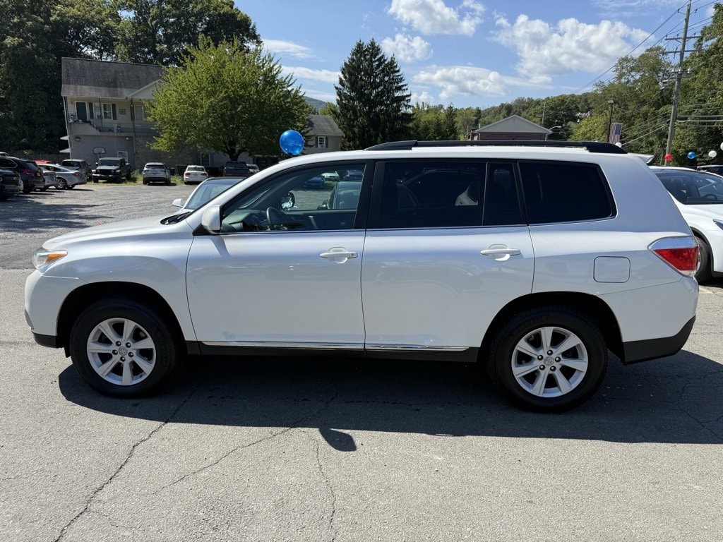 Used 2012 Toyota Highlander SE with VIN 5TDBK3EH9CS133926 for sale in Fort Montgomery, NY
