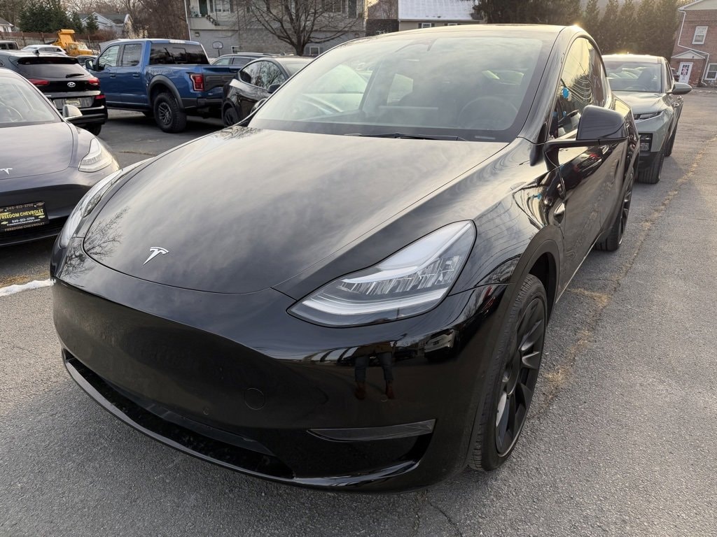 2022 Tesla Model Y Long Range's photo