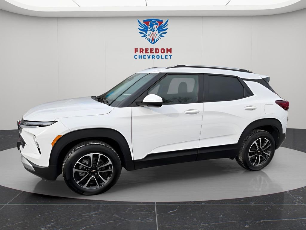 Used 2025 Chevrolet Trailblazer LT SUV