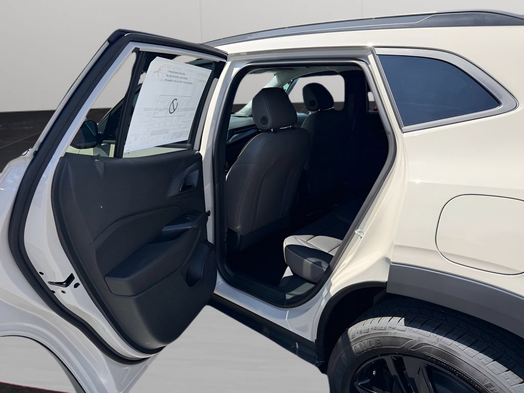 2026 Chevrolet Trax Activ - Photo 28