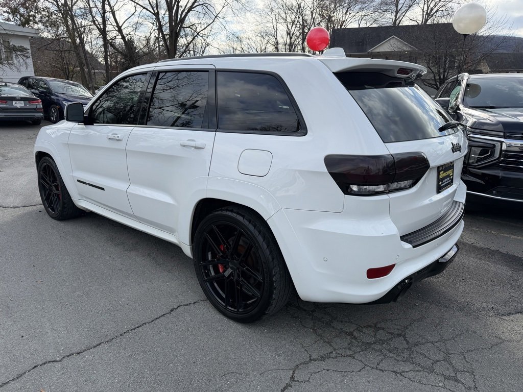 2021 Jeep Grand Cherokee SRT8 photo 4