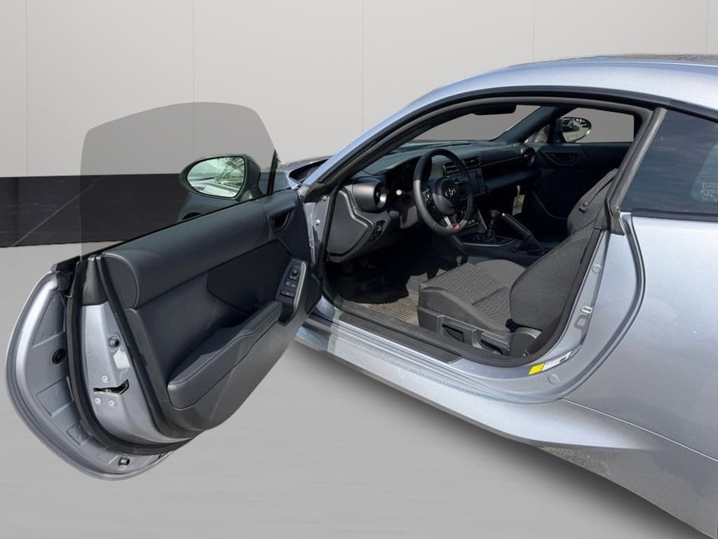 2025 Toyota GR86 Base - Photo 18