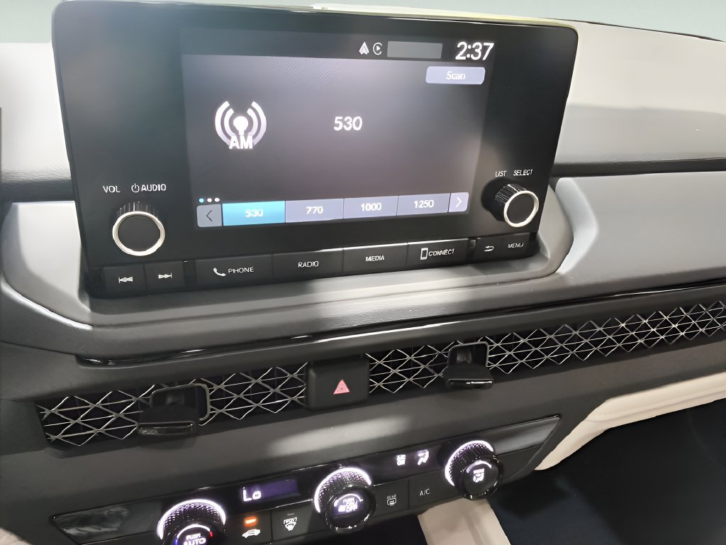 2025 Honda Accord LX - Photo 27