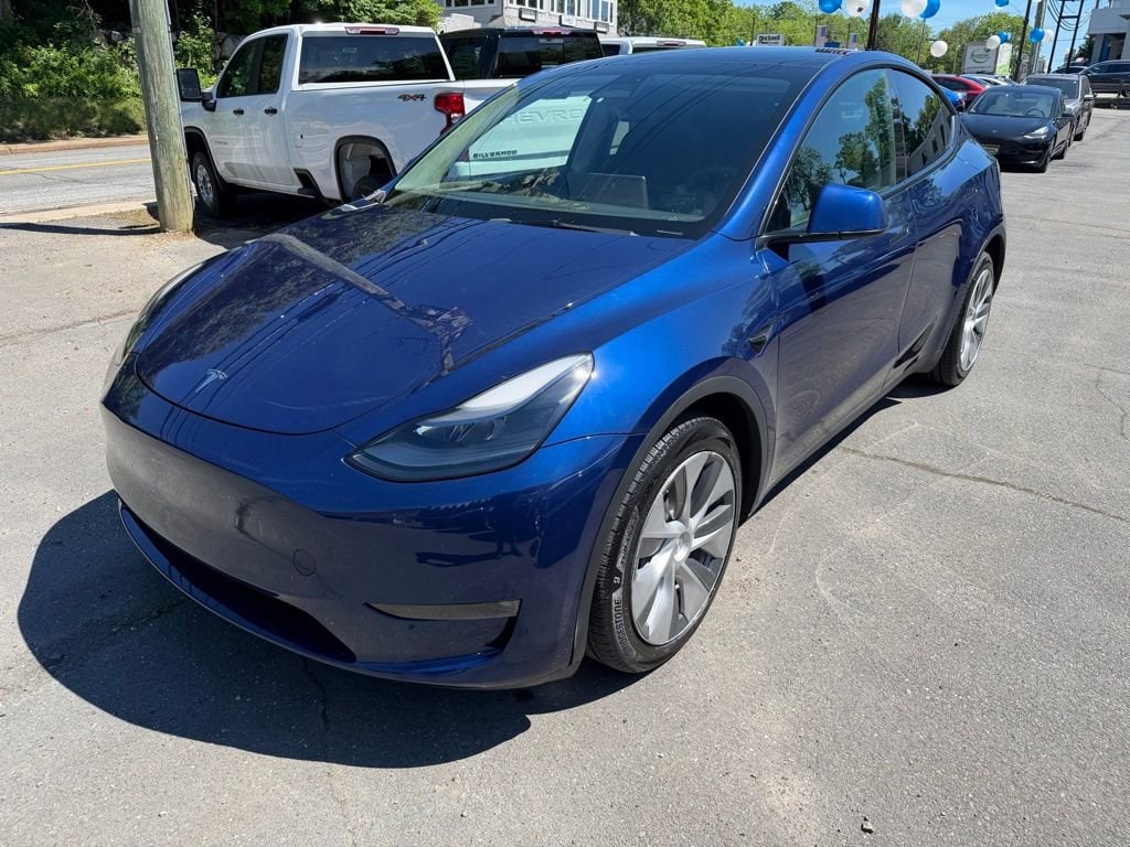 2023 Tesla Model Y Long Range Dual Motor All-Wheel Drive's photo