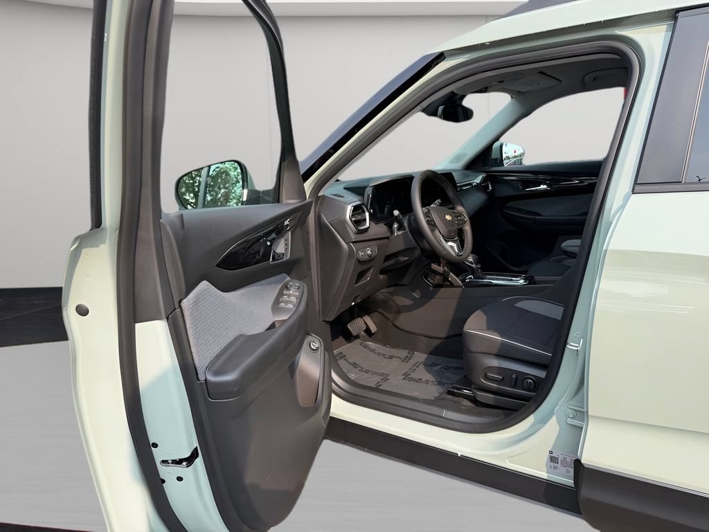 2026 Chevrolet Trailblazer LT - Photo 13