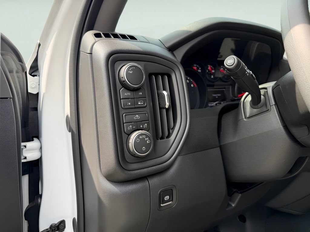 2026 Chevrolet Silverado 1500 Custom - Photo 19