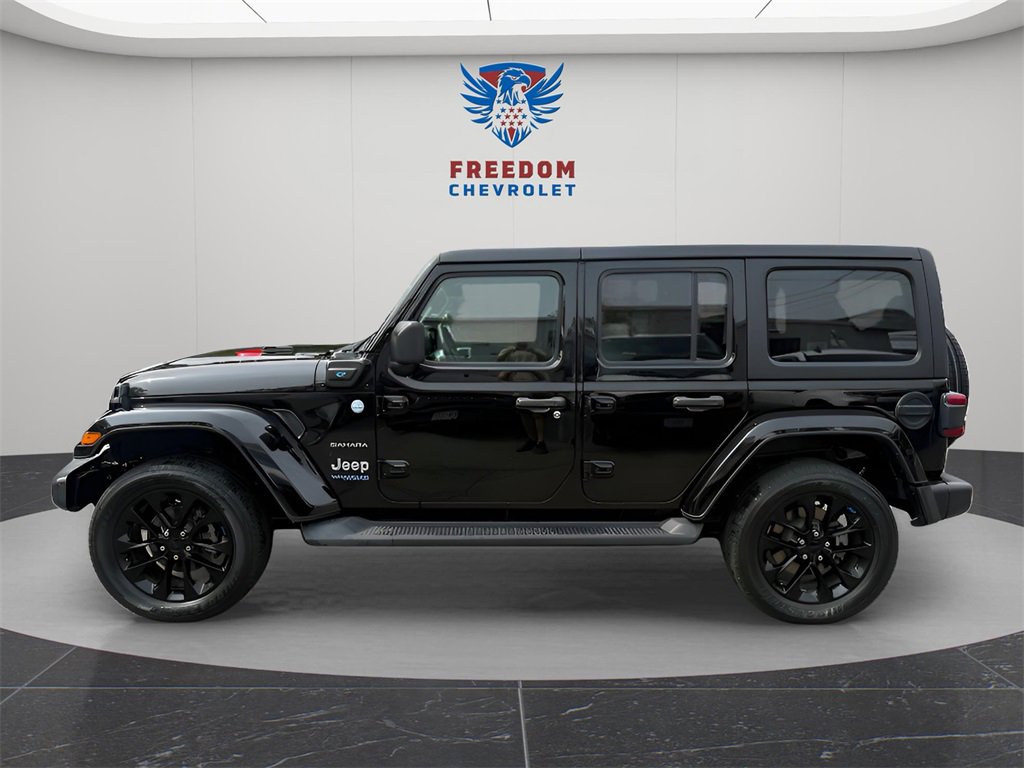 2022 Jeep Wrangler 4xe Unlimited Sahara photo 2