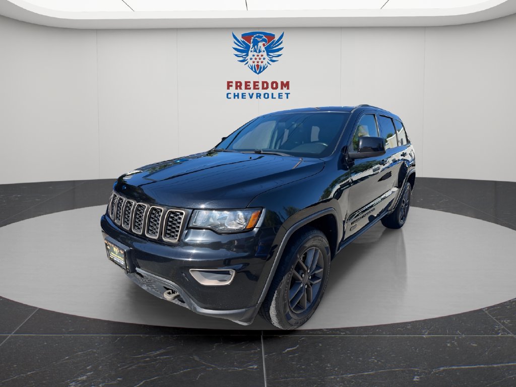 Used 2017 Jeep Grand Cherokee Laredo