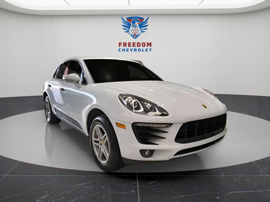 2018 Porsche Macan -'s photo