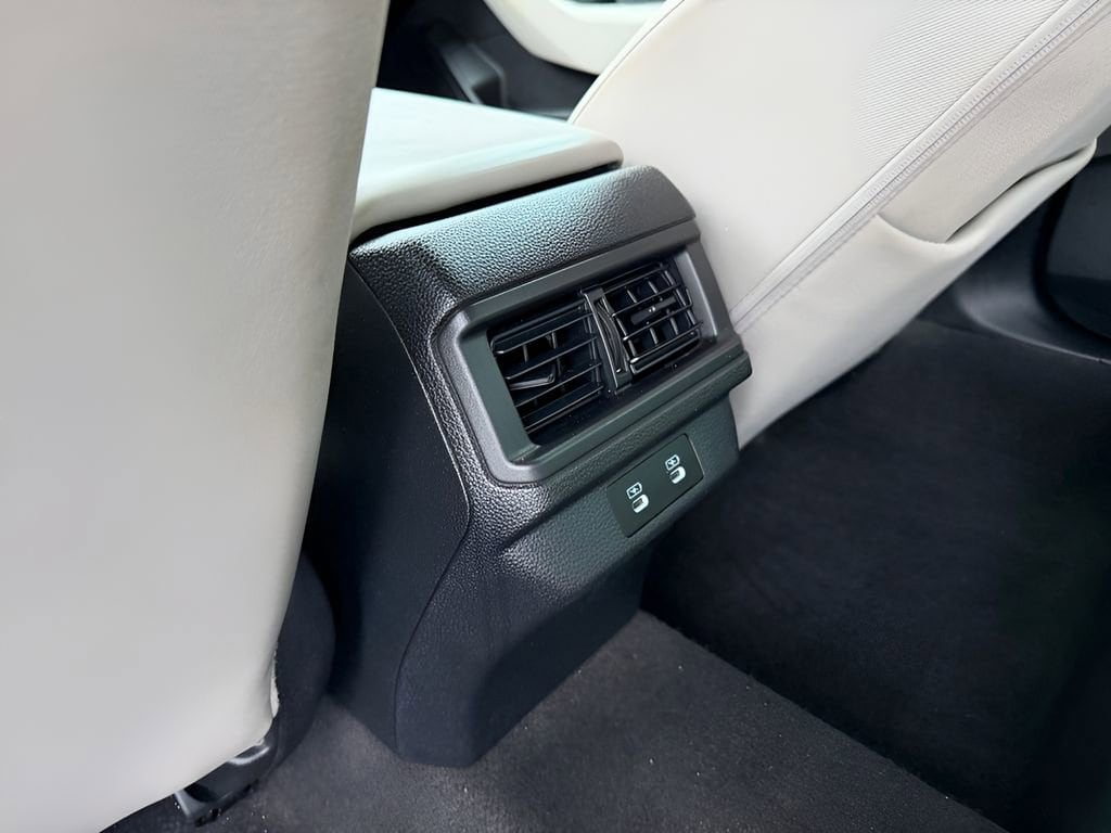 2025 Honda Accord LX - Photo 28