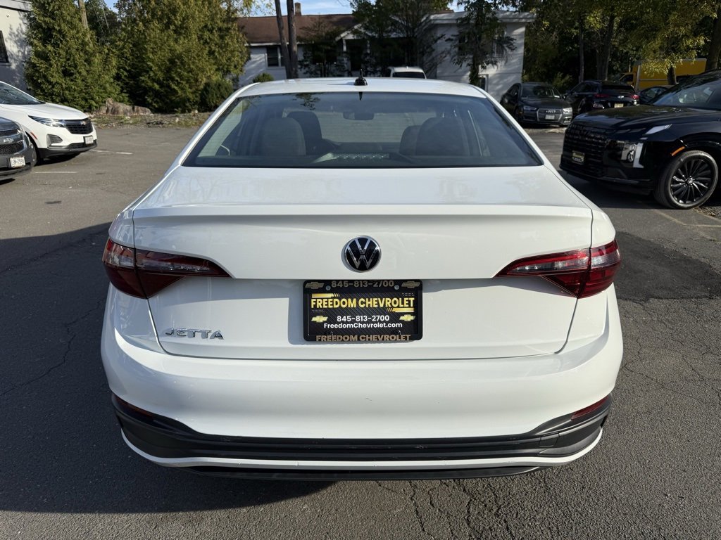 2024 Volkswagen Jetta S photo 4