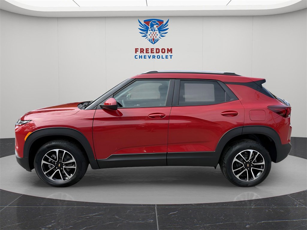 2026 Chevrolet Trailblazer LT photo 2