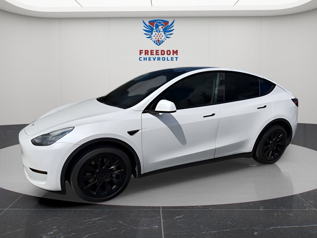 Used 2022 Tesla Model Y Long Range with VIN 7SAYGDEE9NF385743 for sale in Fort Montgomery, NY
