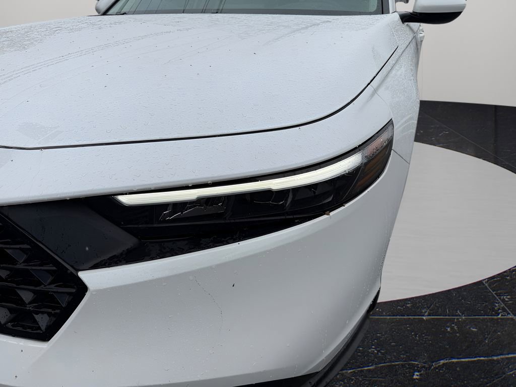 2025 Honda Accord LX - Photo 9