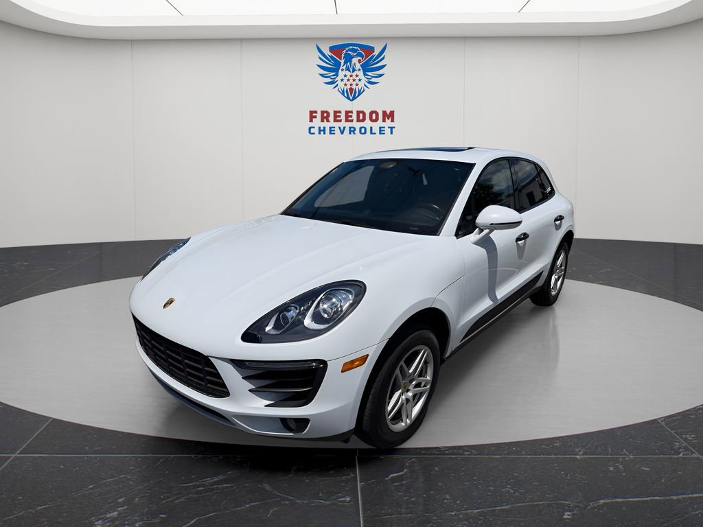 2018 Porsche Macan -'s photo