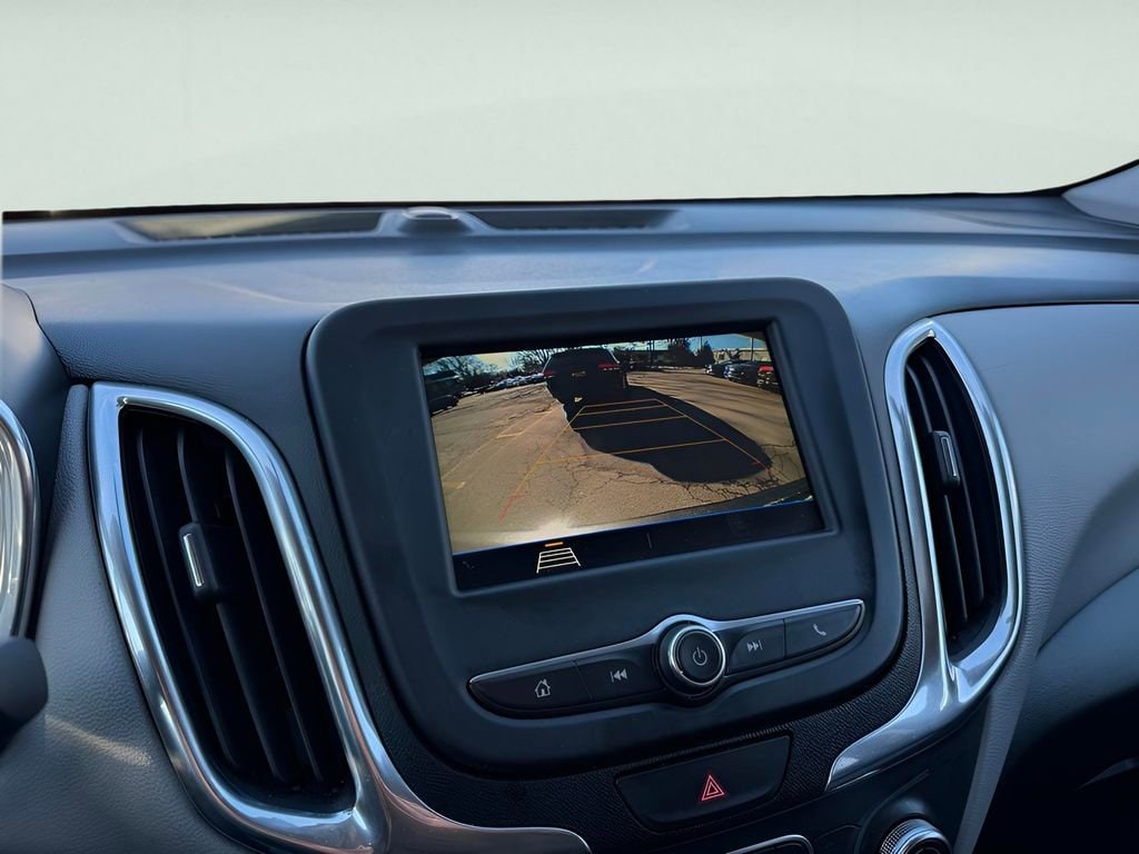 2019 Chevrolet Equinox LS - Photo 22