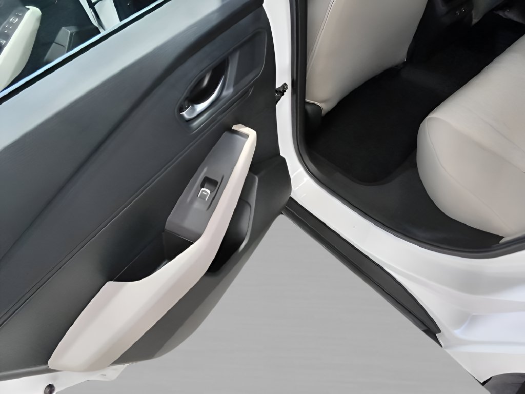 2025 Honda Accord LX - Photo 18
