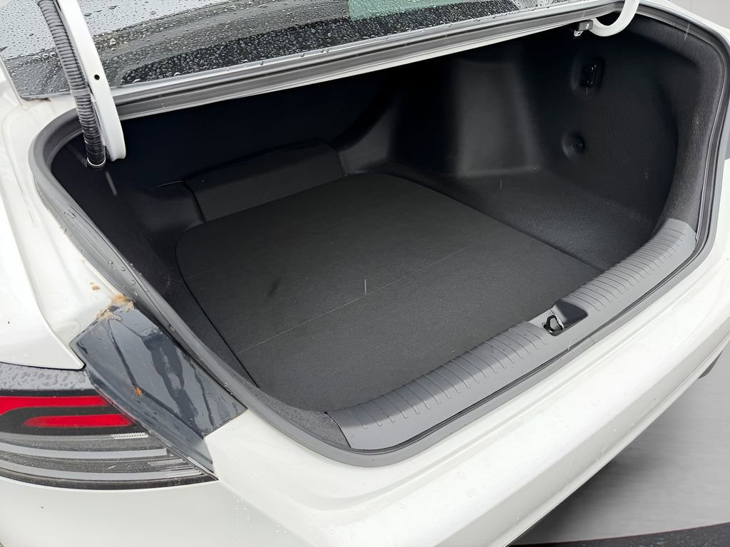 2025 Honda Accord LX - Photo 29