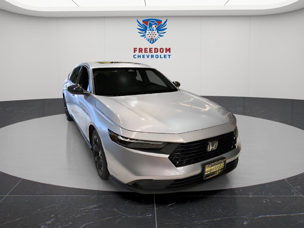 Used 2025 Honda Accord Sedan SE