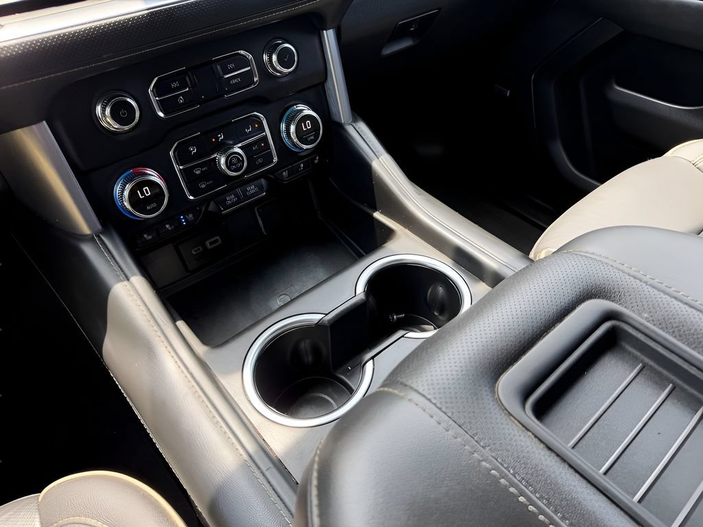 2022 GMC Yukon XL SLT - Photo 44