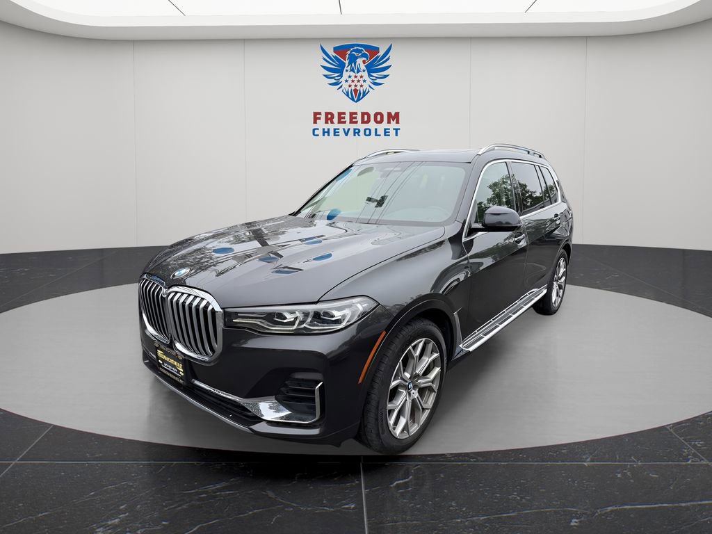 2020 BMW X7 xDrive40i's photo
