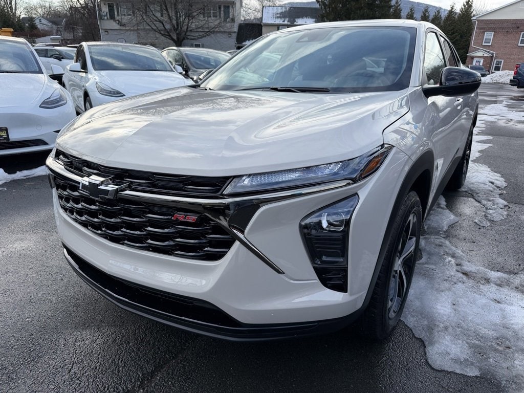 2026 Chevrolet Trax RS's photo