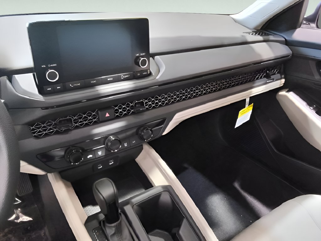 2025 Honda Accord LX - Photo 22