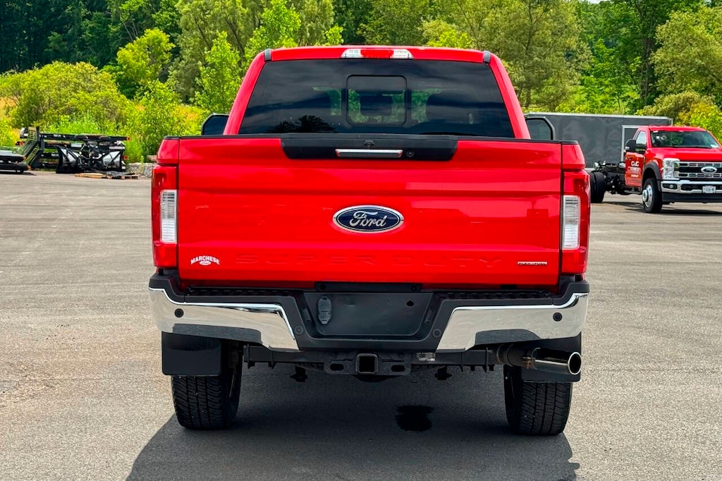 Used 2017 Ford F-250 Super Duty Lariat 4x4 4dr Crew Cab 6.8 ft. SB Pickup Pickup Truck