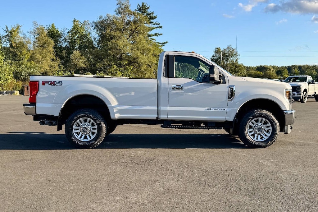 Used 2018 Ford F-350 Super Duty XL 4x4 2dr Regular Cab 8 ft. LB SRW Pickup Pickup Truck