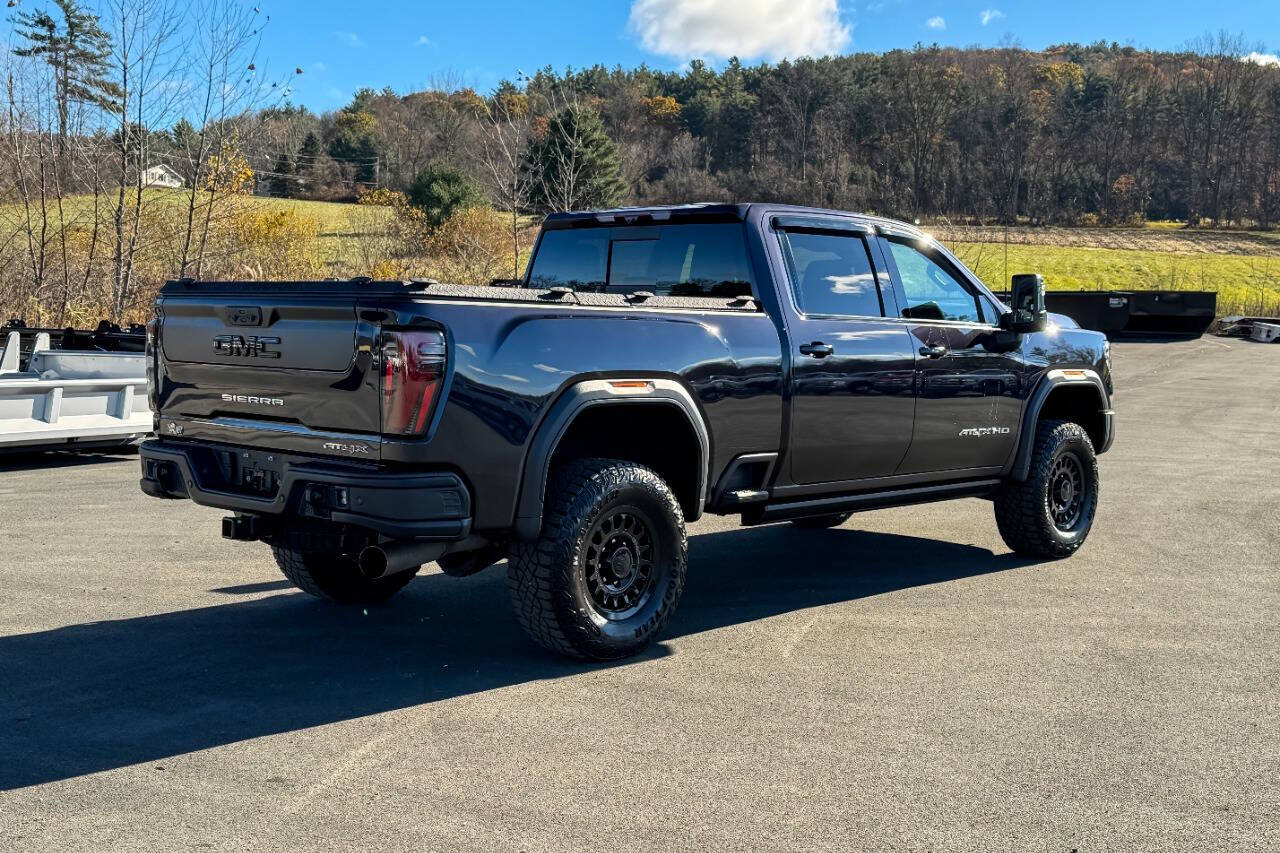 2025 Gmc Sierra HD AT4X photo 3