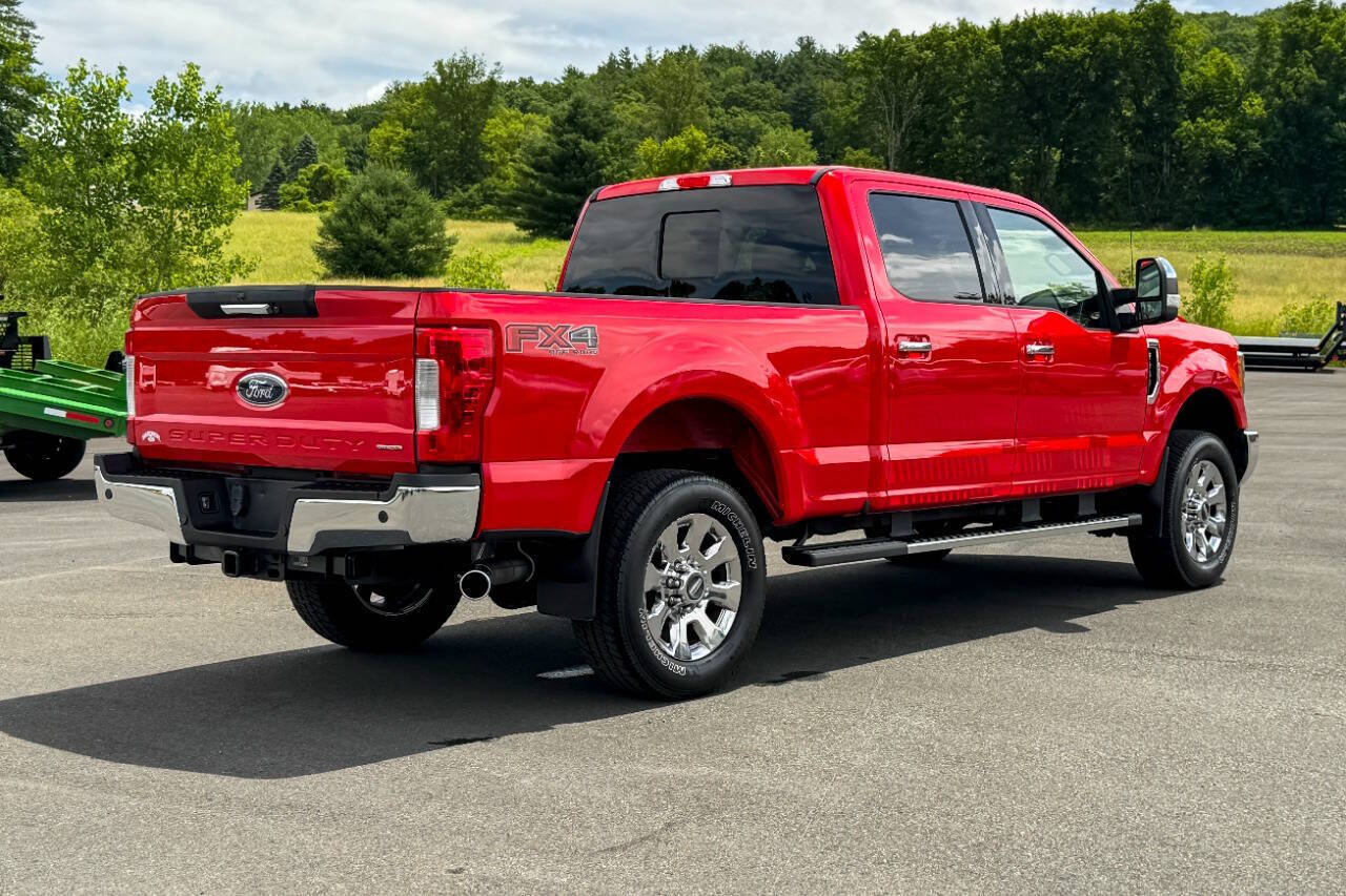 2017 Ford F-250 Lariat photo 3