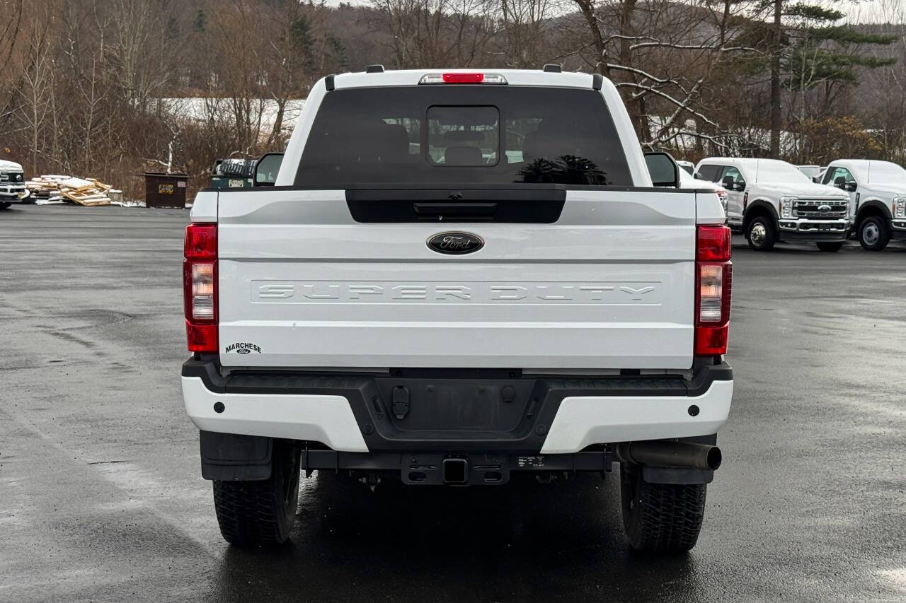 2022 Ford F-250 XLT photo 3