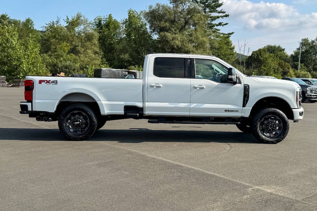 Used 2024 Ford F-350 Super Duty Lariat 4x4 4dr Crew Cab 8 ft. LB SRW Pickup Pickup Truck