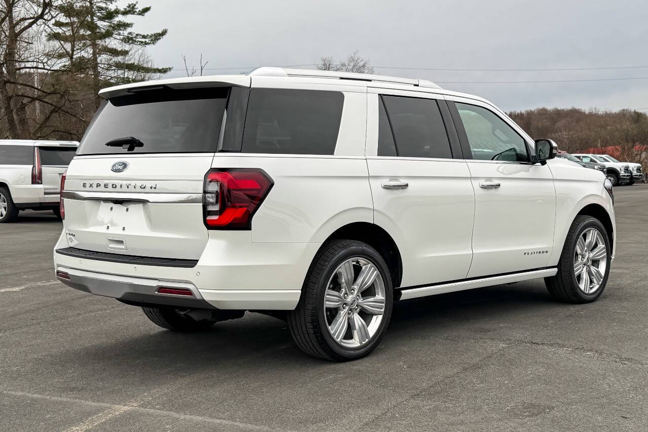 2023 Ford Expedition Platinum photo 3