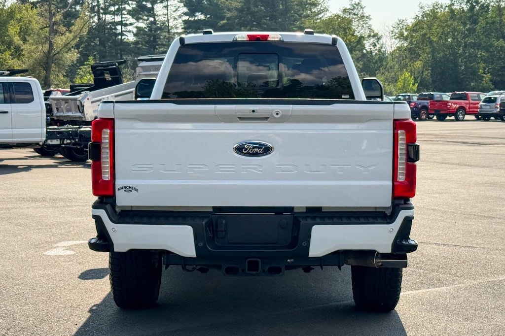 Used 2024 Ford F-350 Super Duty Lariat 4x4 4dr Crew Cab 8 ft. LB SRW Pickup Pickup Truck