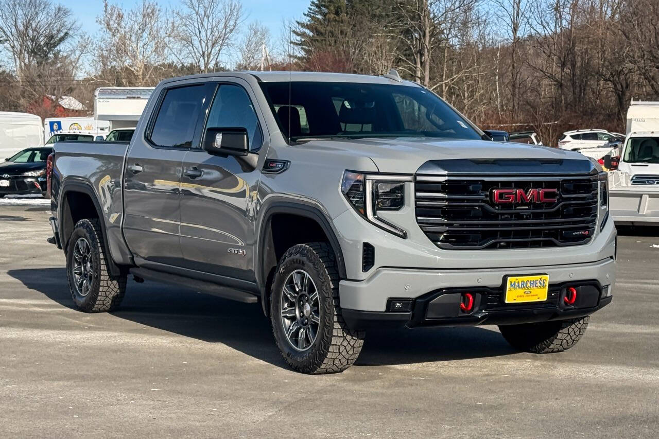 2024 GMC Sierra 1500 AT4's photo