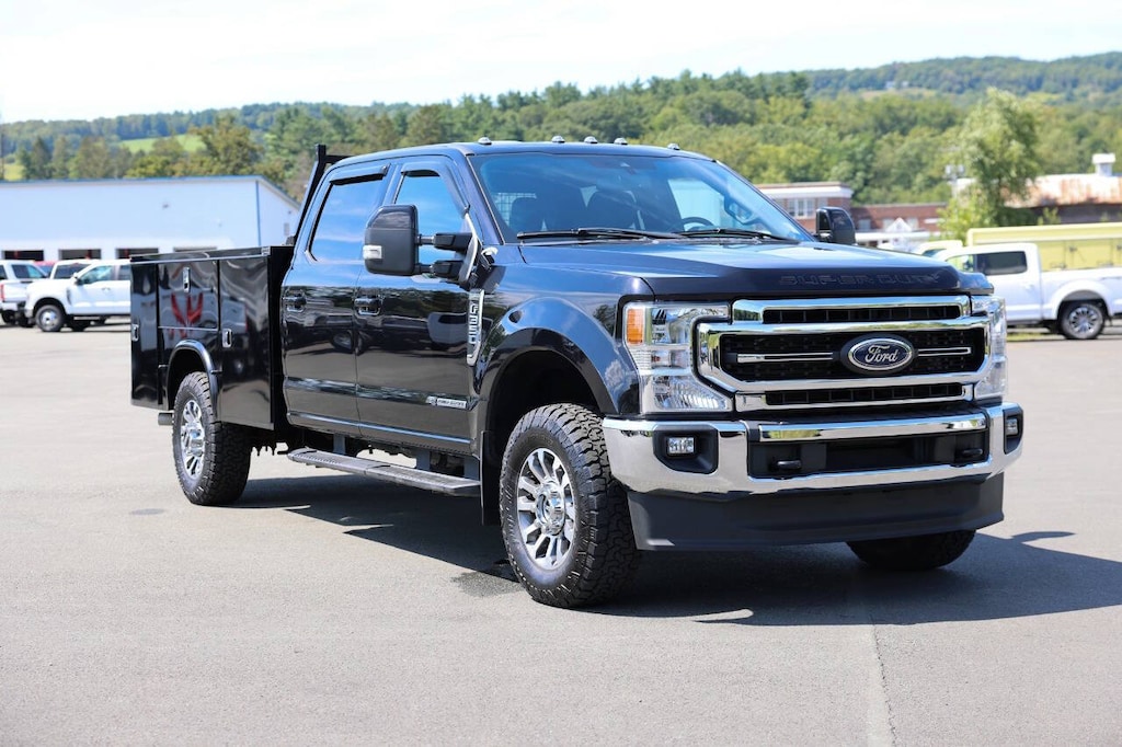 Used 2022 Ford F-350 Super Duty Lariat 4x4 4dr Crew Cab 179 in. WB SRW Chassis Chassis