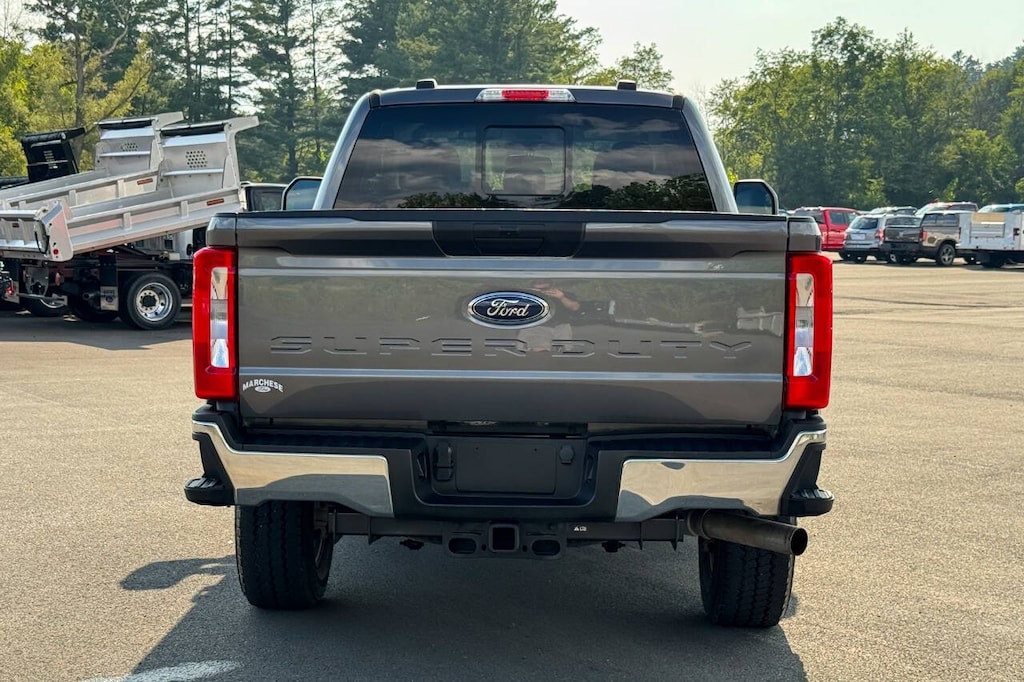 Used 2024 Ford F-350 Super Duty XLT 4x4 4dr Supercab 6.8 ft. SB SRW Pickup Pickup Truck