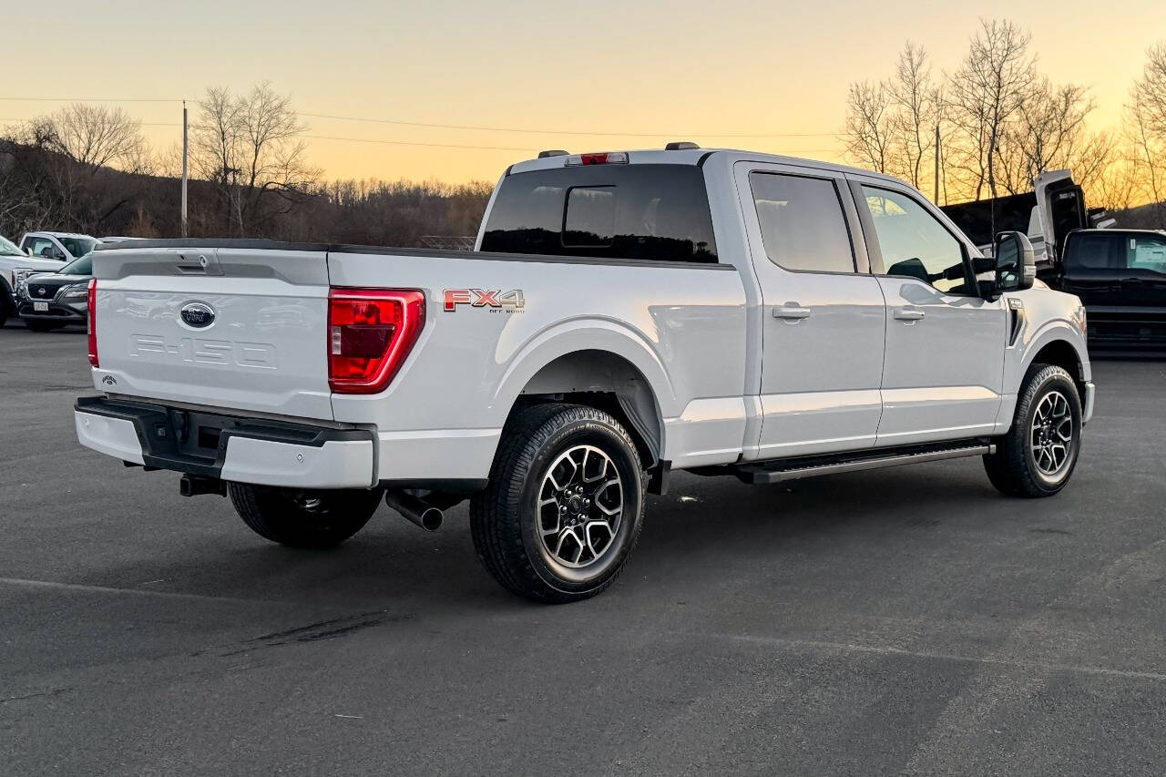 2022 Ford F-150 XLT photo 3
