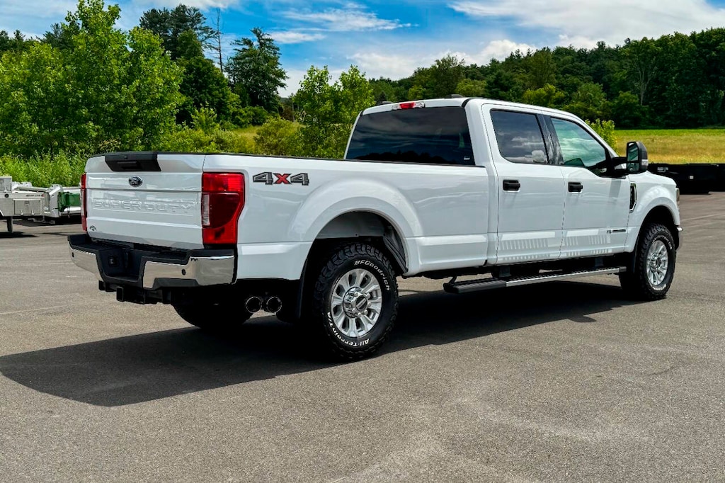 Used 2022 Ford F-350 Super Duty XLT 4x4 4dr Crew Cab 8 ft. LB SRW Pickup Pickup Truck