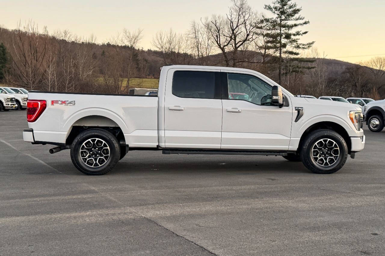 2022 Ford F-150 XLT photo 2
