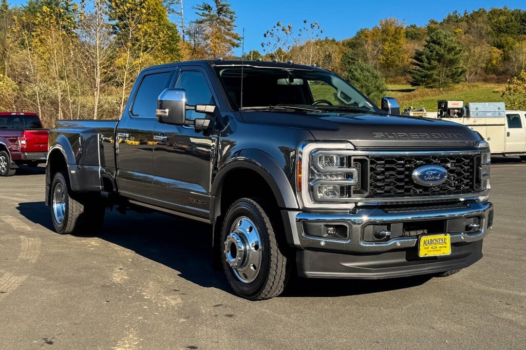 Used 2023 Ford F-450 Super Duty Lariat 4x4 4dr Crew Cab 8 ft. LB DRW Pickup Pickup Truck