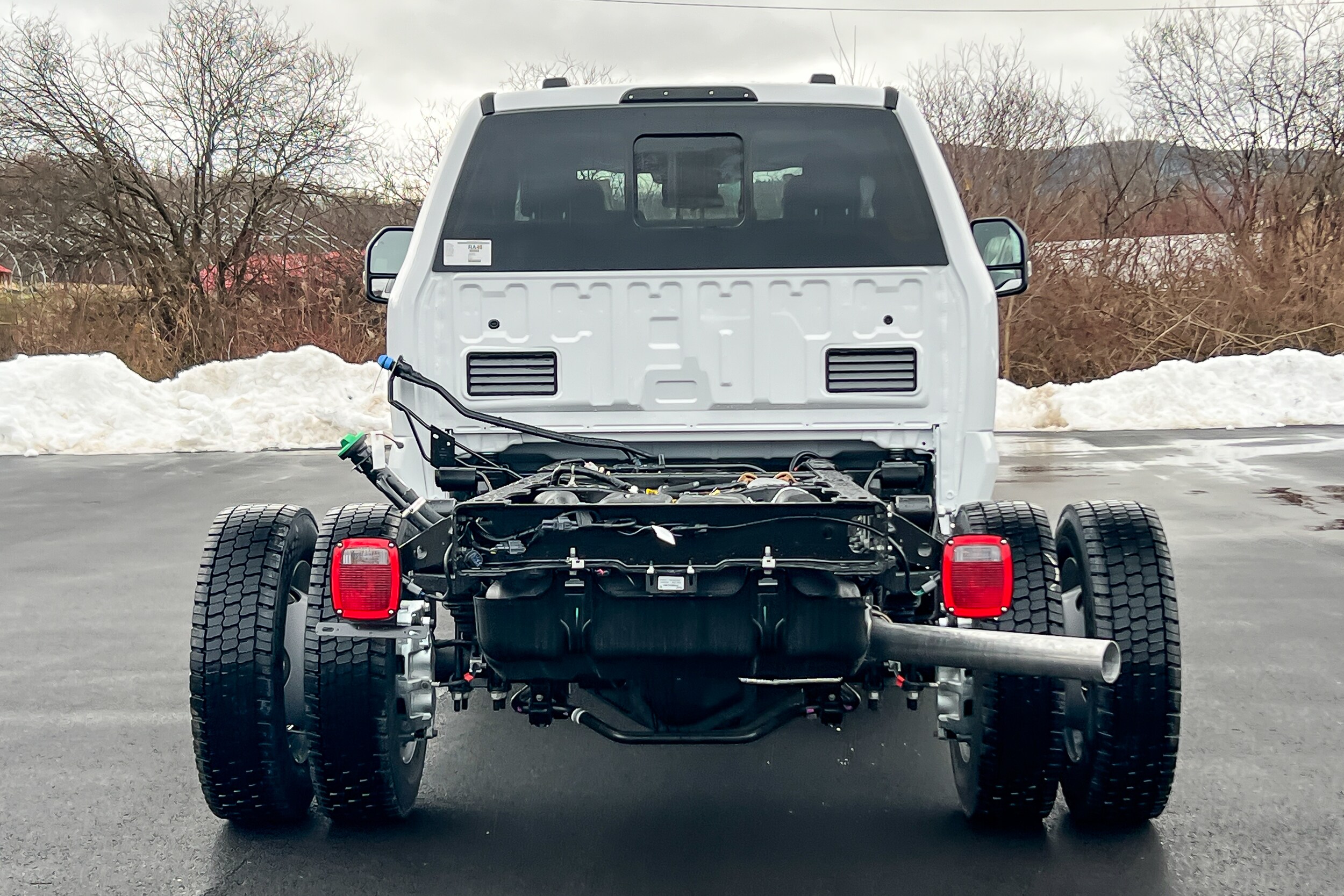 2024 Ford F-450 photo 4