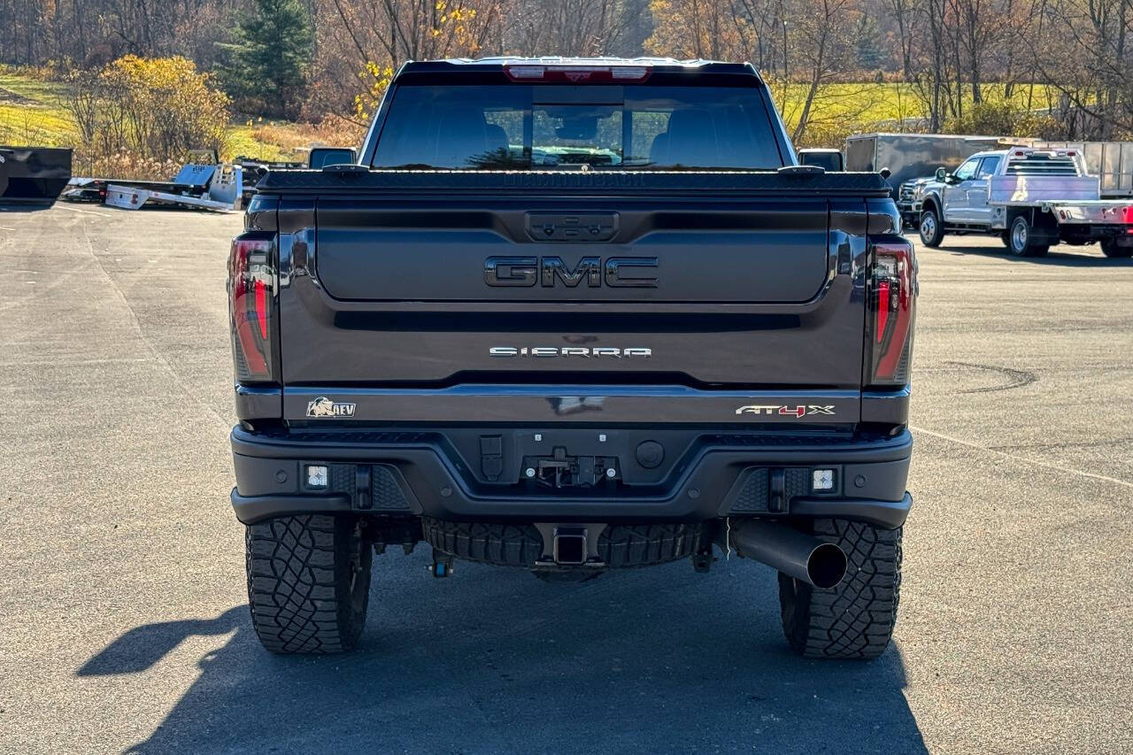 2025 Gmc Sierra HD AT4X photo 4